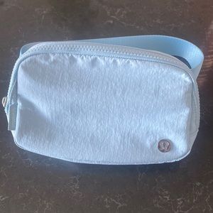 NWOT Lululemon Belt Bag